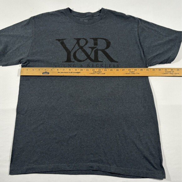 Young & Reckless Mens Gray Short Sleeve Crew T-shirt Tee Logo Poly Cotton Sz L - Picture 5 of 10